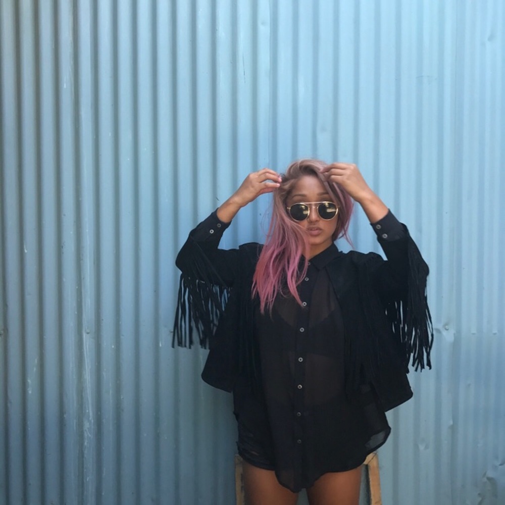 🎸 Black Suede Fringe Jacket